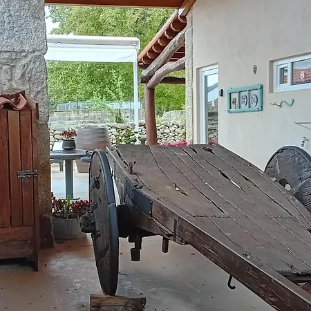 A Estrenar Construccion Tradicional En Pleno Corazon Da Ribera Sacra * Celeiros