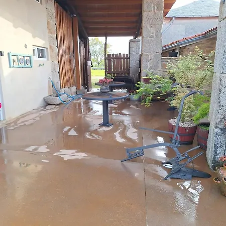 A Estrenar Construccion Tradicional En Pleno Corazon Da Ribera Sacra Apartman