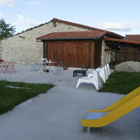 Apartman A Estrenar Construccion Tradicional En Pleno Corazon Da Ribera Sacra *