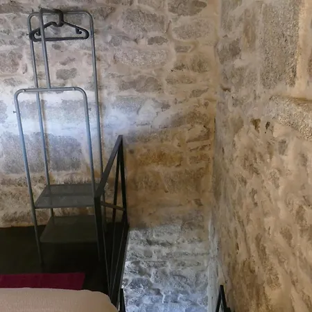 A Estrenar Construccion Tradicional En Pleno Corazon Da Ribera Sacra *