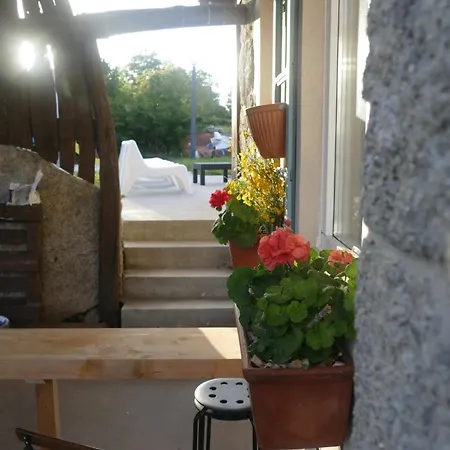 Apartman A Estrenar Construccion Tradicional En Pleno Corazon Da Ribera Sacra Celeiros