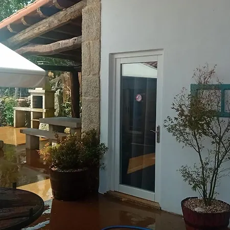 A Estrenar Construccion Tradicional En Pleno Corazon Da Ribera Sacra * Celeiros