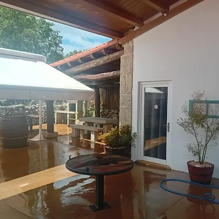 A Estrenar Construccion Tradicional En Pleno Corazon Da Ribera Sacra * Celeiros